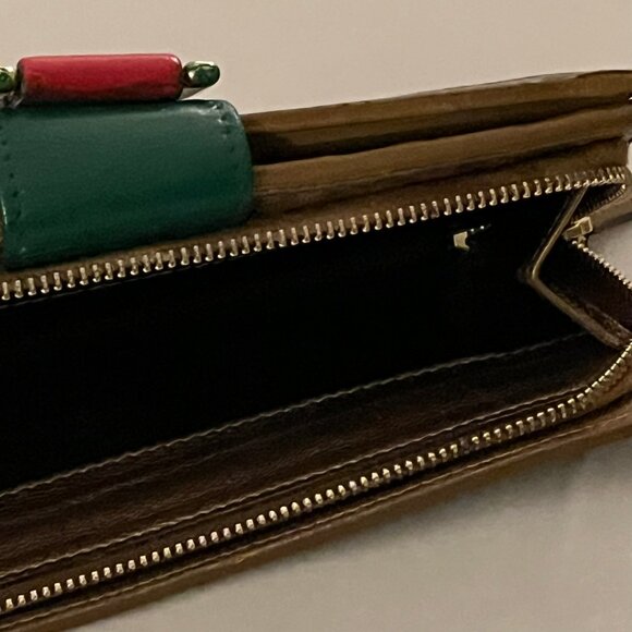 Authentic Gucci GG leather Long Wallet Snap Zip Closures Brown Green Red Accent - Picture 3 of 10
